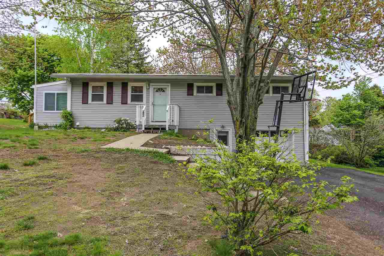 42 Old Wellington Road Manchester, NH 03104 - Photo 3 of 33 Gallery Image 3