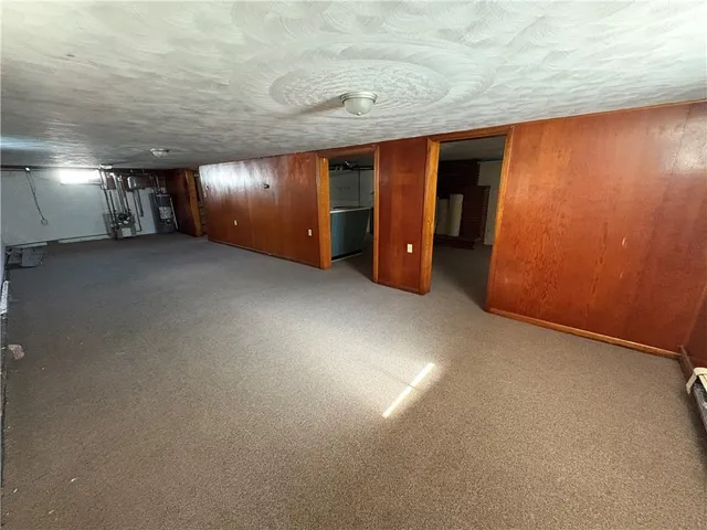 a view of livingroom with furniture and windows