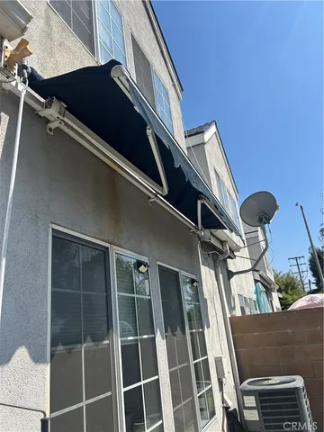 view of a wall in a room