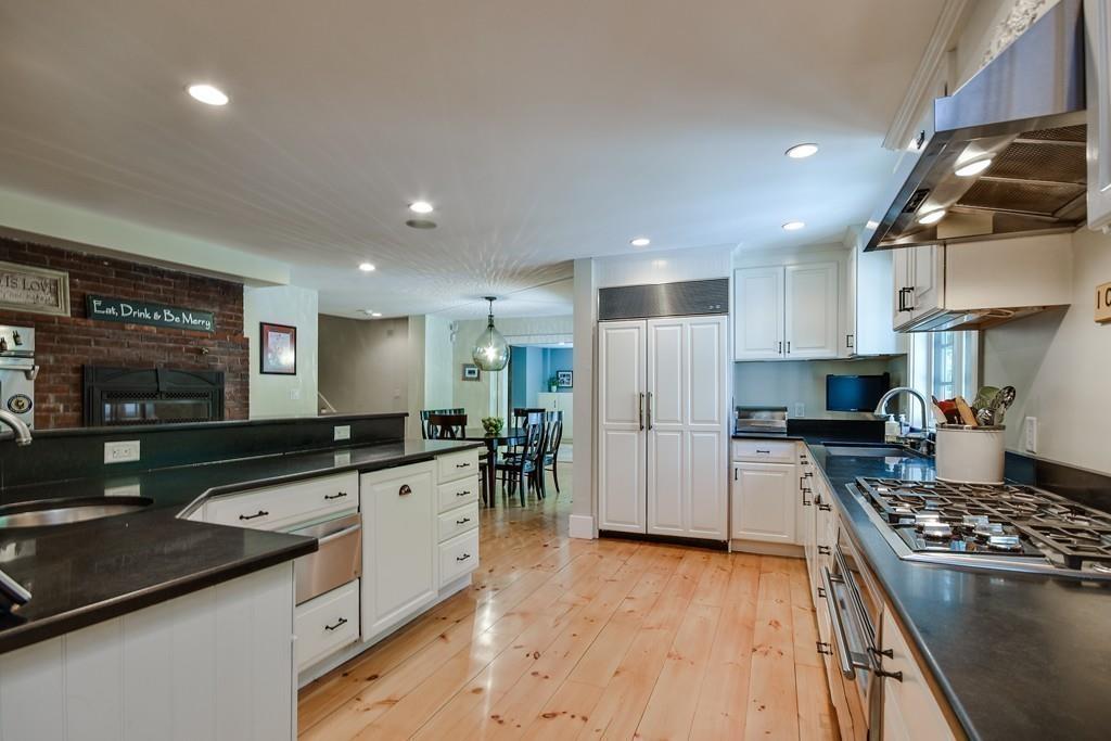 31 Miller Hill Road Dover, MA 02030 - Photo 8 of 29 Gallery Image 8