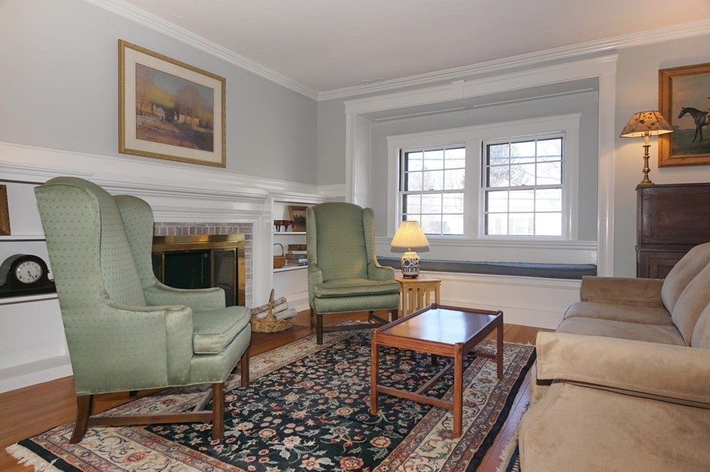 39 Woodside Road Winchester, MA 01890 - Photo 5 of 17 Gallery Image 5