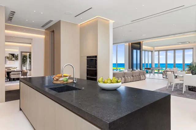 $64,500,000 | 1460 South Ocean Boulevard, Manalapan, FL 33462