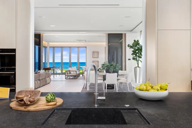 $64,500,000 | 1460 South Ocean Boulevard, Manalapan, FL 33462