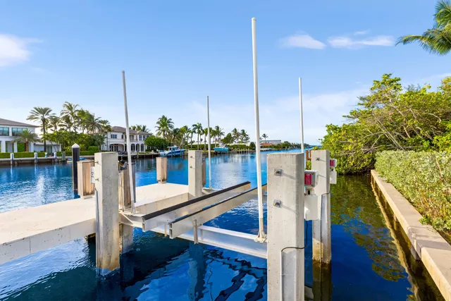 $64,500,000 | 1460 South Ocean Boulevard, Manalapan, FL 33462