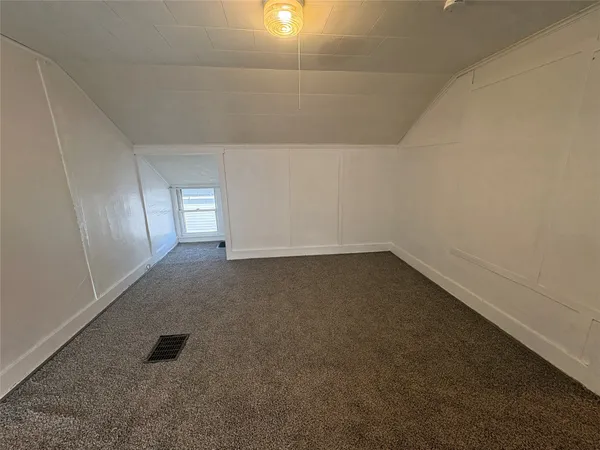 $145,000 | 412 Oak Hill Avenue, Endicott, NY 13760