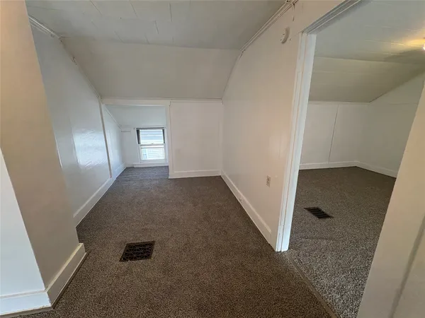 $145,000 | 412 Oak Hill Avenue, Endicott, NY 13760