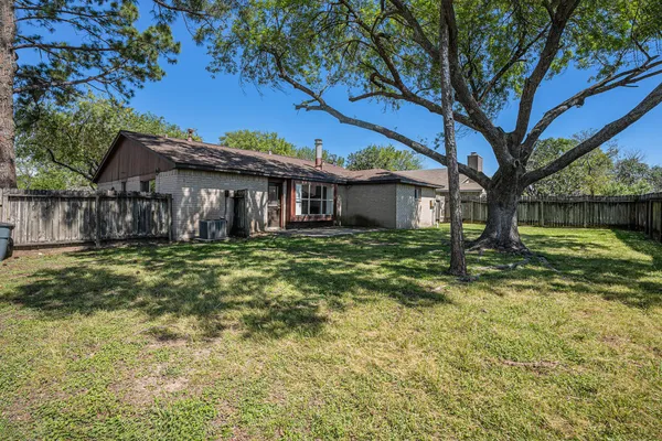 $275,000 | 454 Buoy Road, Houston, TX 77598