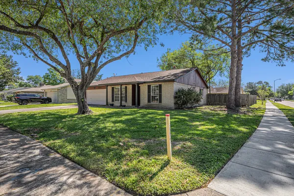 $275,000 | 454 Buoy Road, Houston, TX 77598