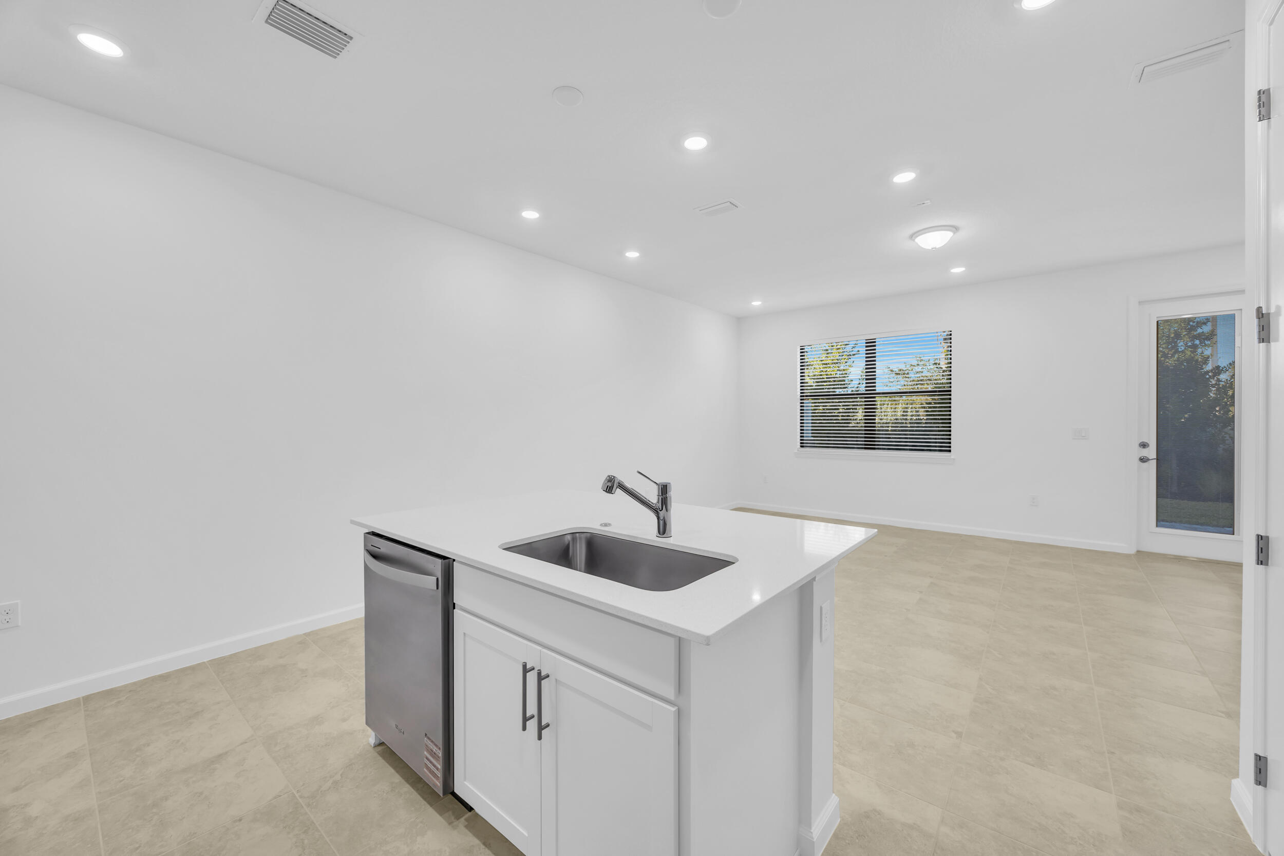 7582 Southwest Linus Lane Stuart, FL 34994 - Photo 11 of 37 7_8p3a0496