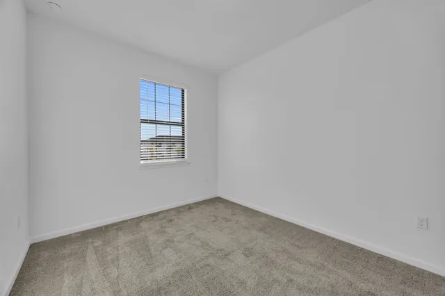 $2,850 | 7582 Southwest Linus Lane, Stuart, FL 34994