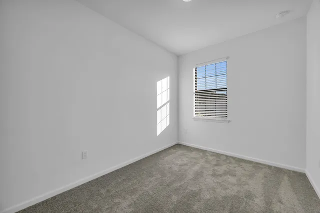 $2,850 | 7582 Southwest Linus Lane, Stuart, FL 34994