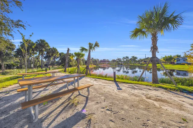 $2,850 | 7582 Southwest Linus Lane, Stuart, FL 34994