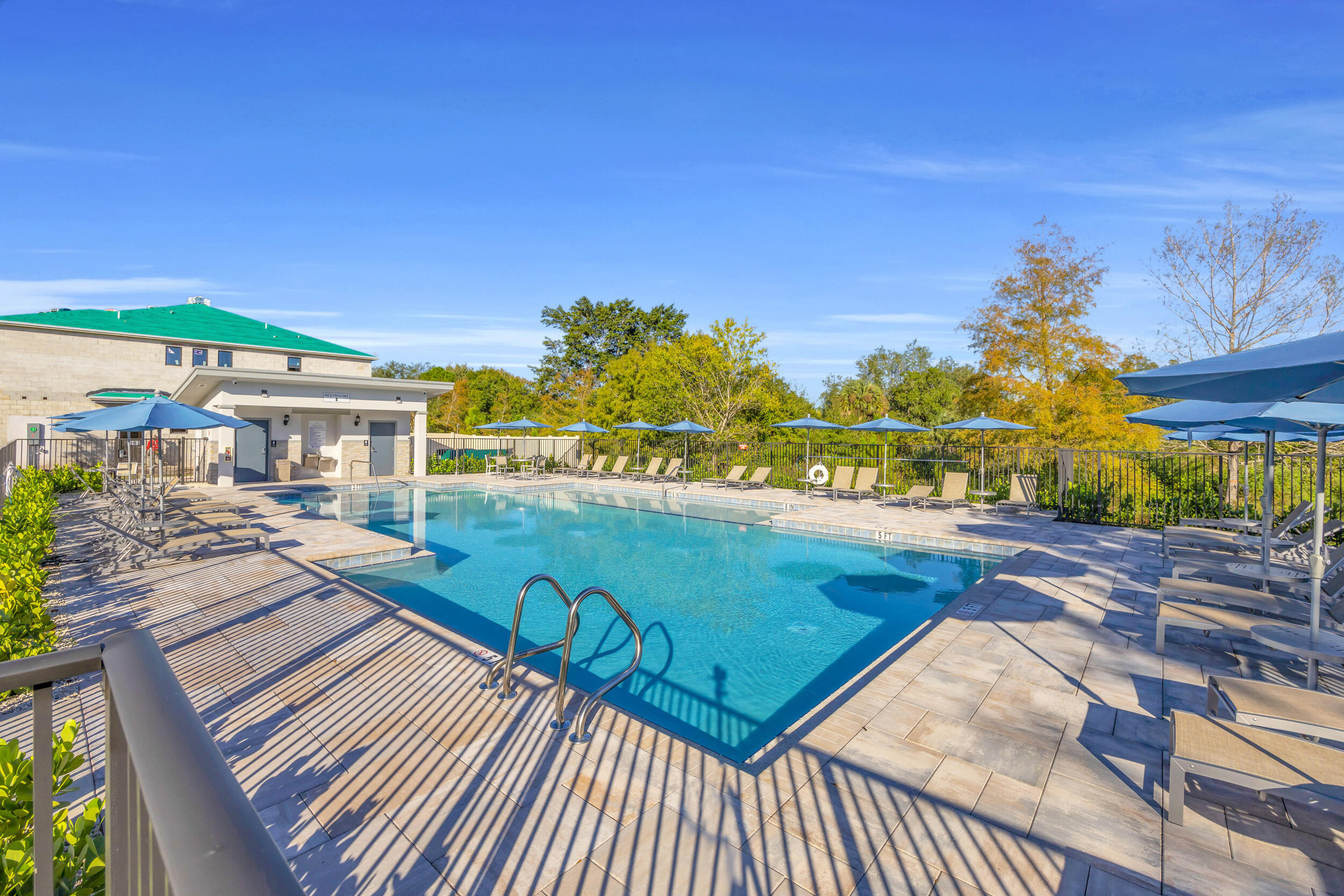 7582 Southwest Linus Lane Stuart, FL 34994 - Photo 6 of 37 37_8p3a0658