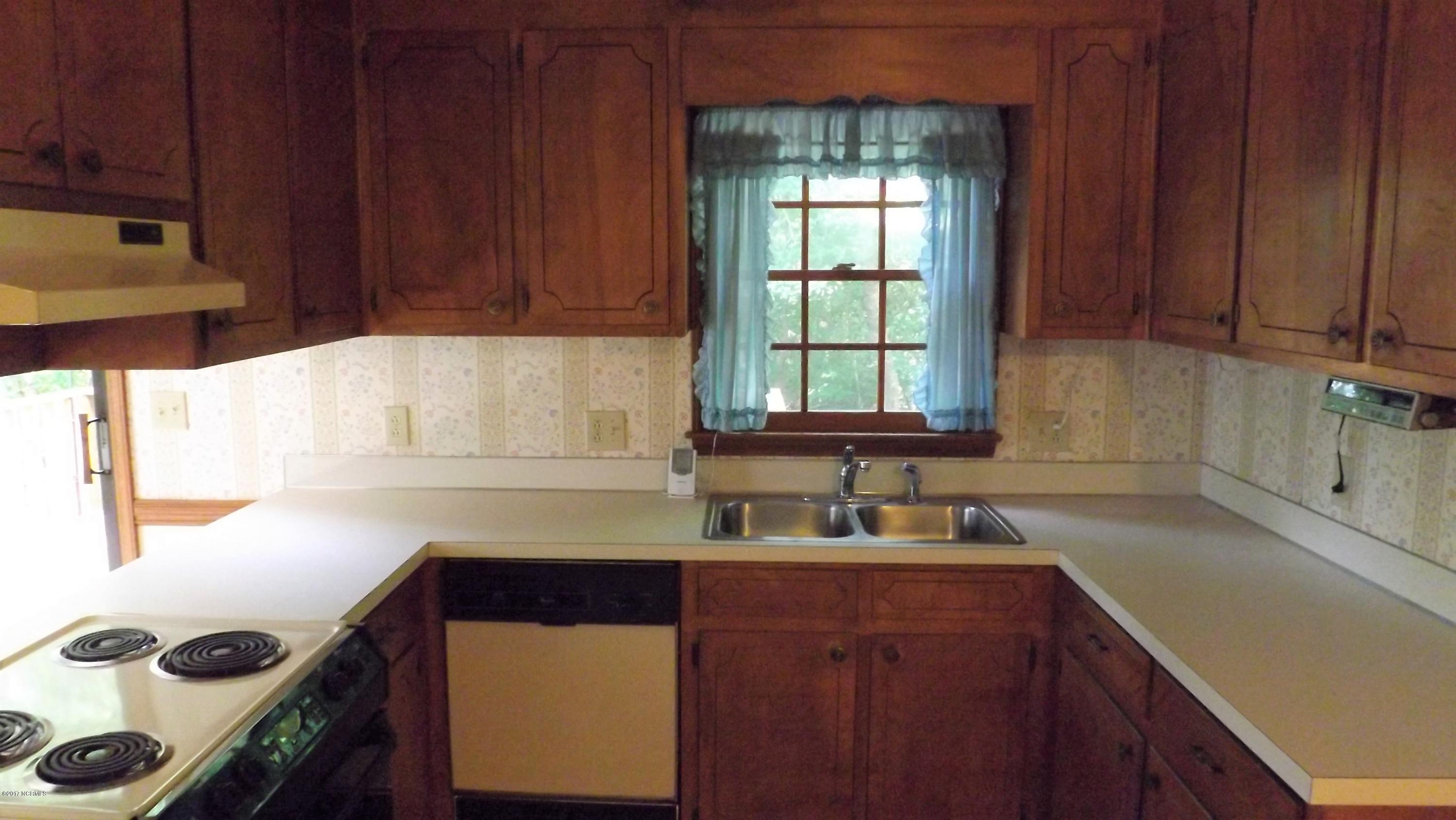 509 Mill Street Greenville, NC 27858 - Photo 14 of 26 DSCF0434