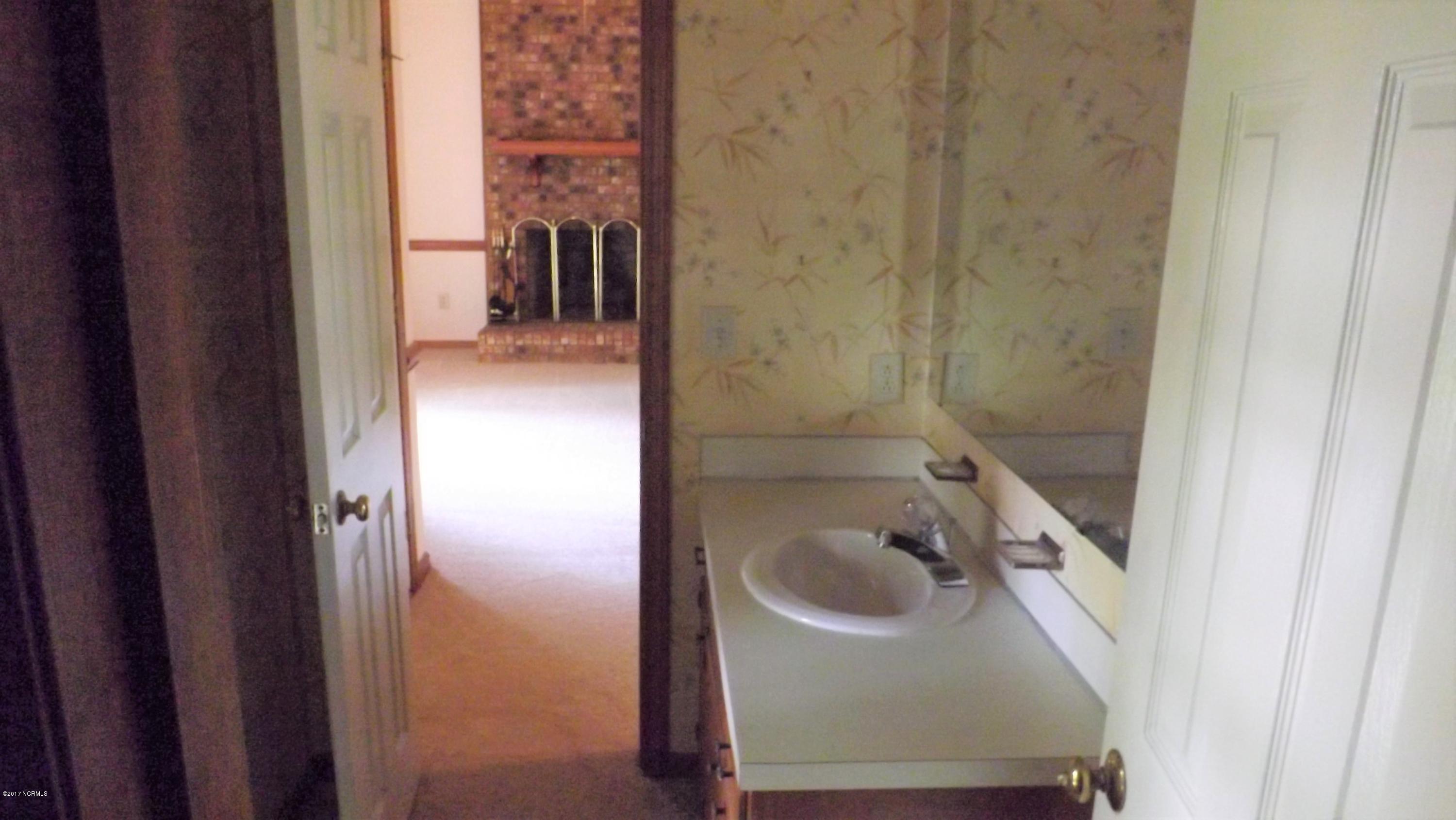 509 Mill Street Greenville, NC 27858 - Photo 20 of 26 DSCF0441