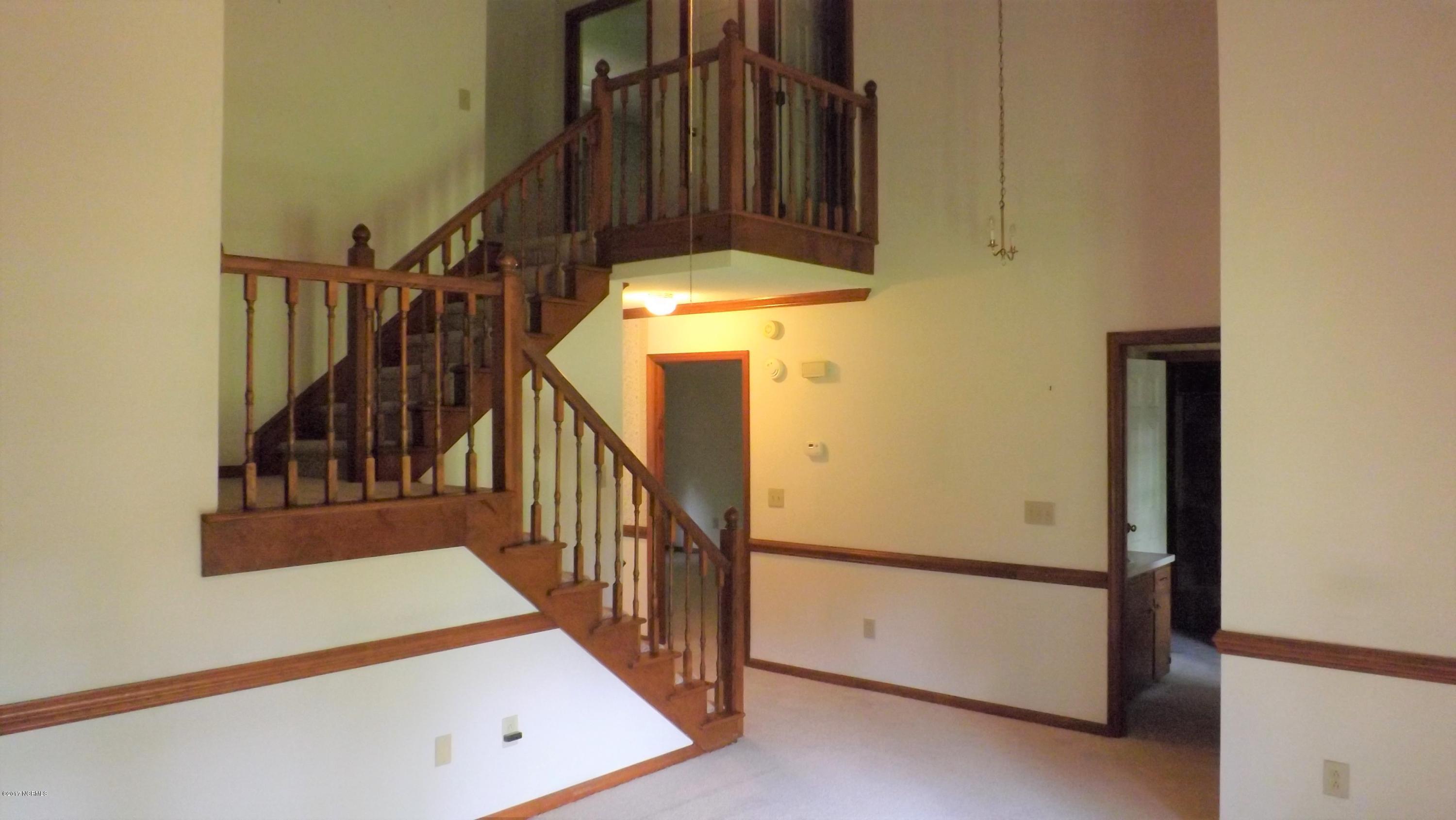 509 Mill Street Greenville, NC 27858 - Photo 8 of 26 DSCF0427