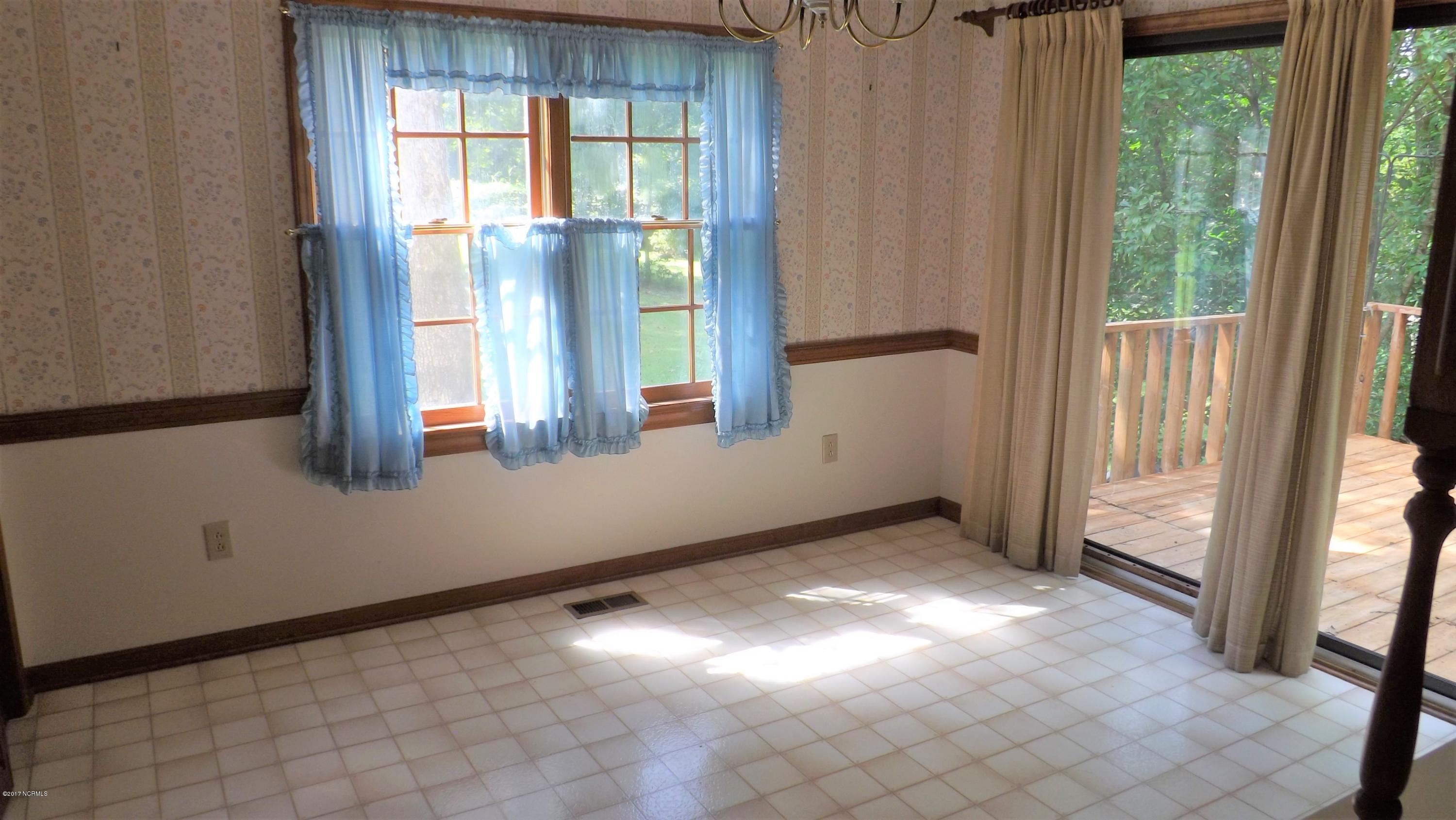 509 Mill Street Greenville, NC 27858 - Photo 10 of 26 DSCF0429
