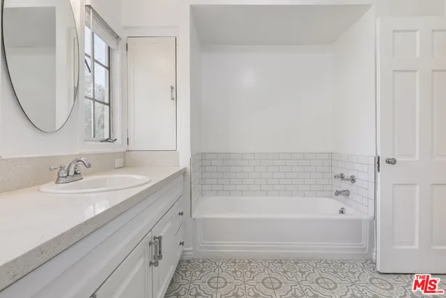 $3,995 | 9756 West Olympic Boulevard, Beverly Hills, CA 90212