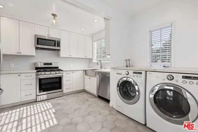 $3,995 | 9756 West Olympic Boulevard, Beverly Hills, CA 90212