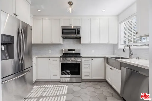 $3,995 | 9756 West Olympic Boulevard, Beverly Hills, CA 90212