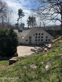 $2,395,000 | 332 Riversville Road, Greenwich, CT 06831