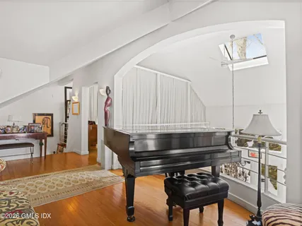 $2,395,000 | 332 Riversville Road, Greenwich, CT 06831
