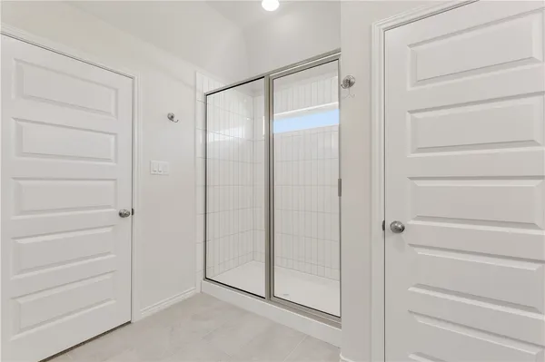 $305,000 | 1919 Pinemont View Drive, Bryan, TX 77807