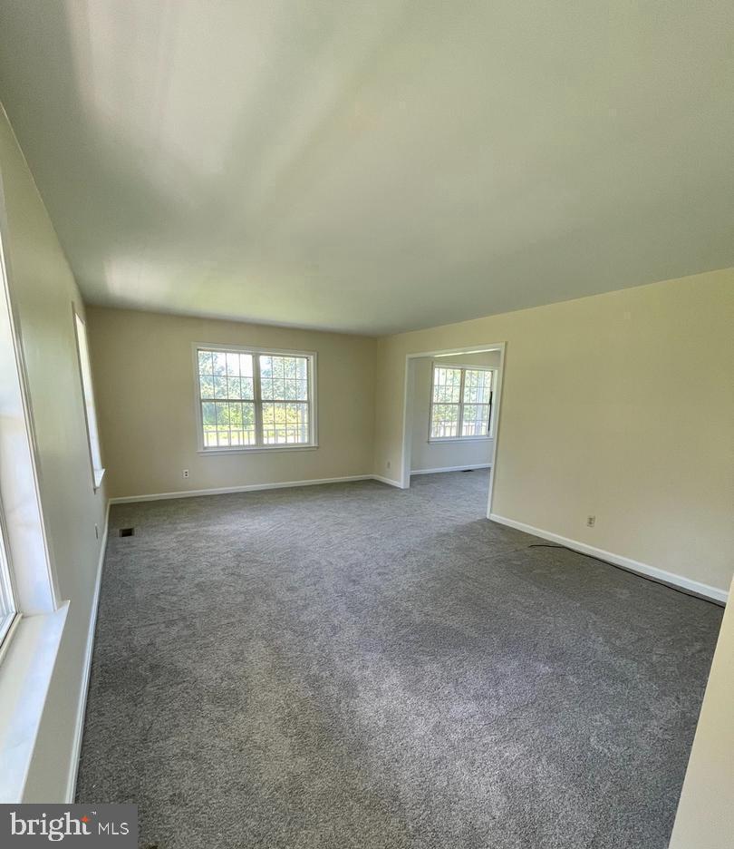 22078 Indian Bridge Road California, MD 20619 - Photo 4 of 23 Living Room 1
