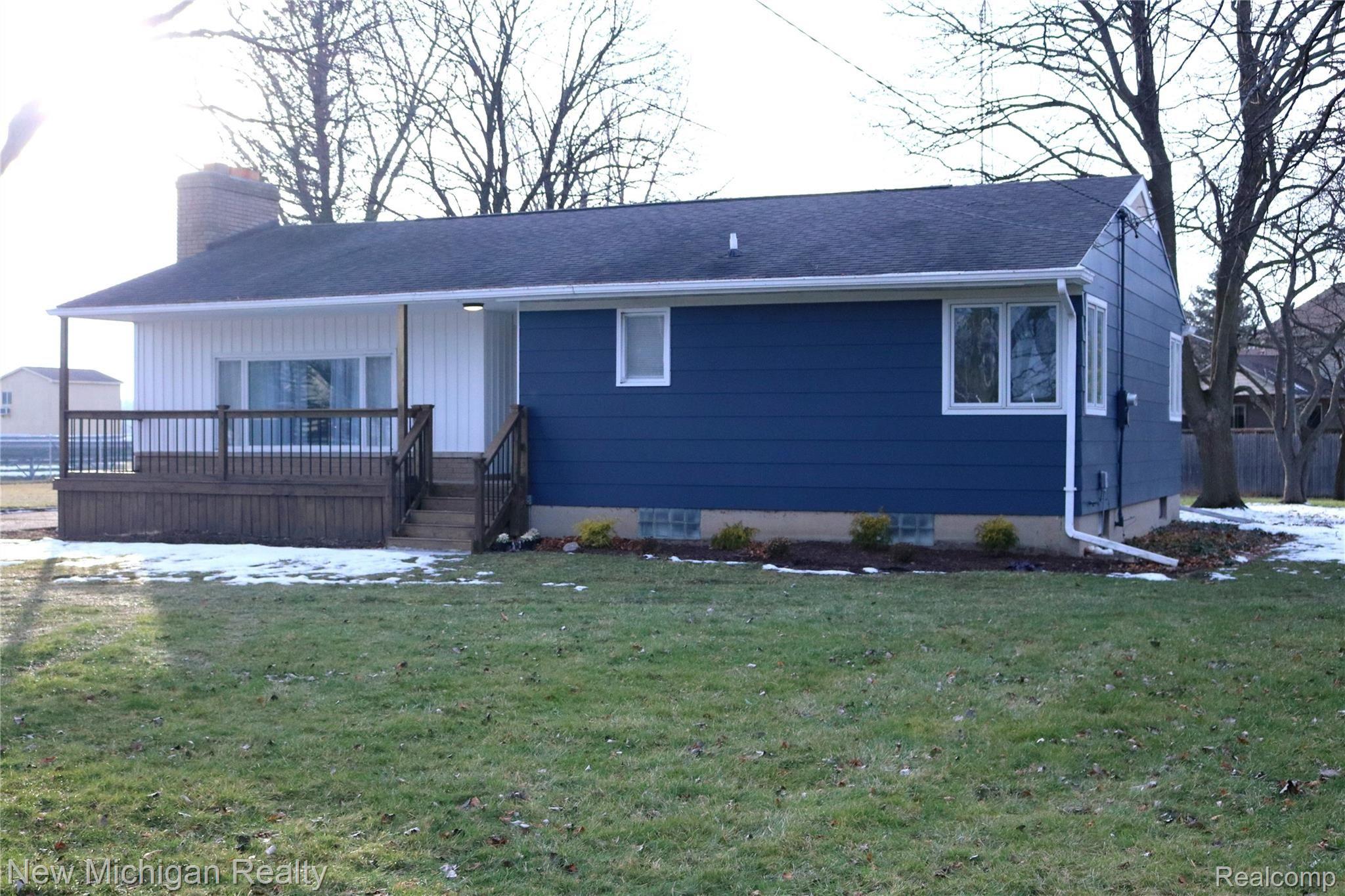 5145 Deland Road Flushing, MI 48433 - Photo 6 of 71 IMG_0365.JPG