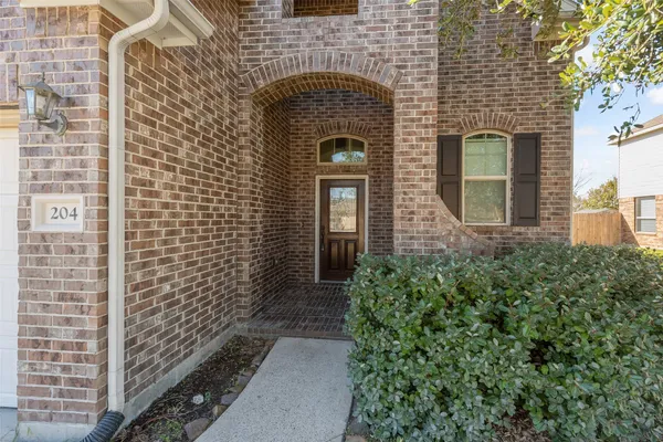 $2,400 | 204 Echo Brook Lane, Dickinson, TX 77539