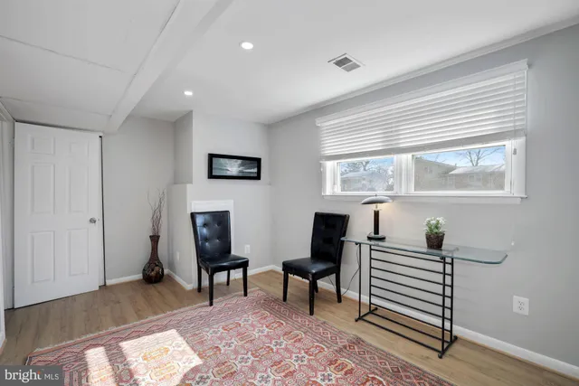 $2,000 | 8418 Stonewall Drive, Vienna, VA 22180