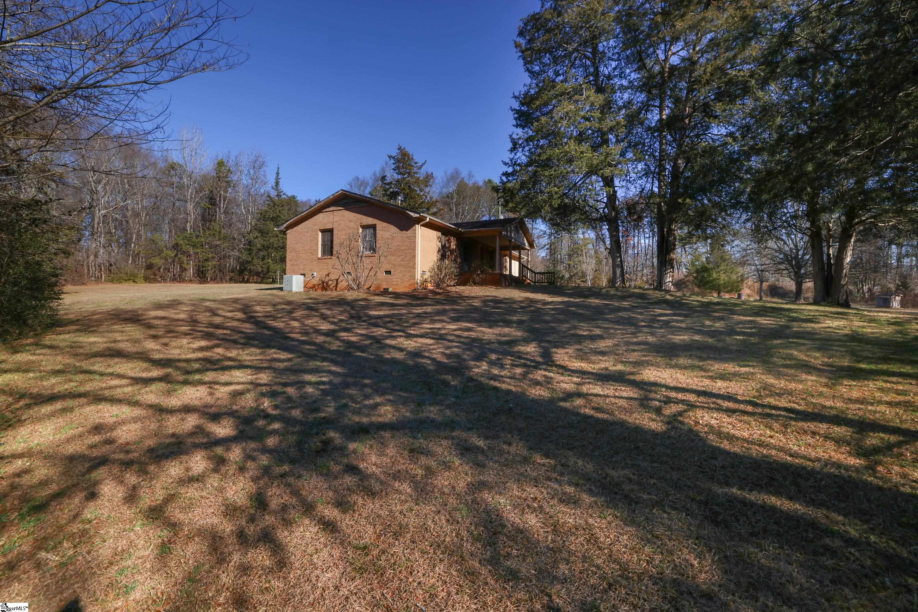 529 Miller Road Greenville, SC 29607 - Photo 3 of 23 Gallery Image 3
