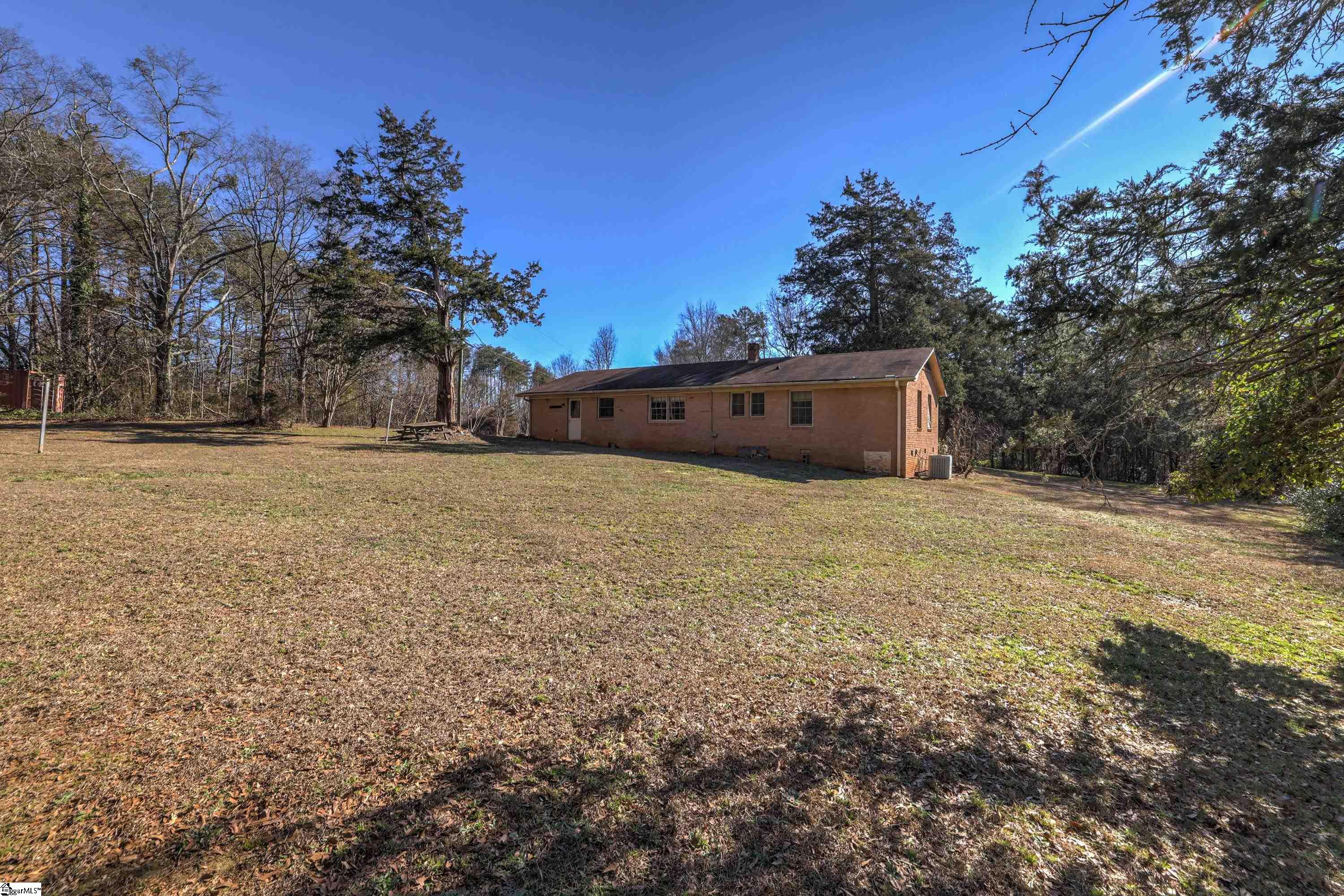 529 Miller Road Greenville, SC 29607 - Photo 5 of 23 Gallery Image 5