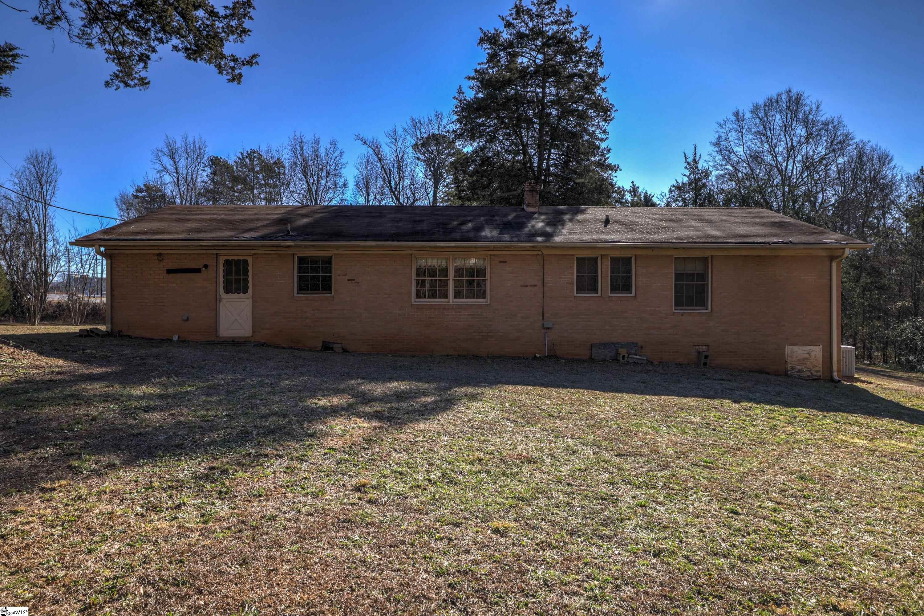 529 Miller Road Greenville, SC 29607 - Photo 6 of 23 Gallery Image 6