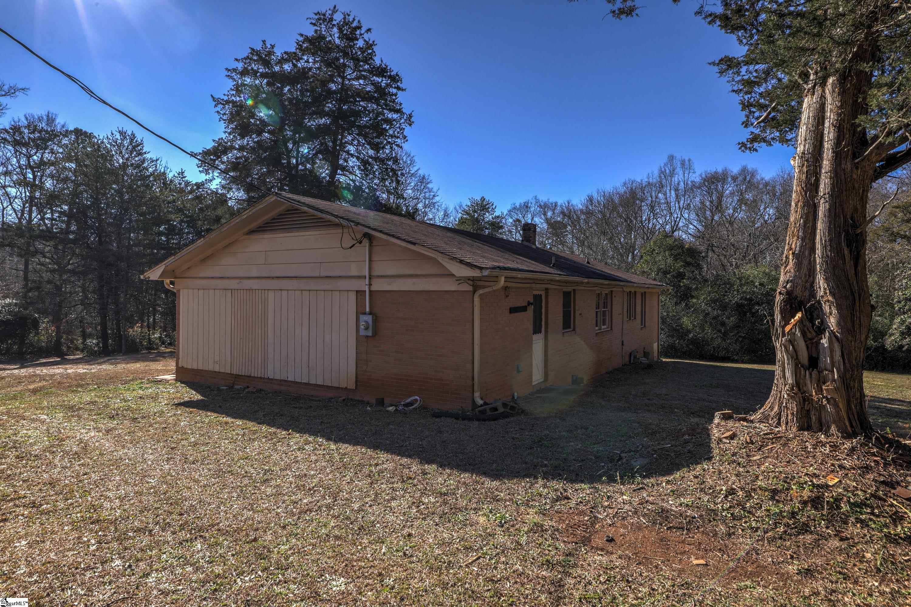 529 Miller Road Greenville, SC 29607 - Photo 7 of 23 Gallery Image 7