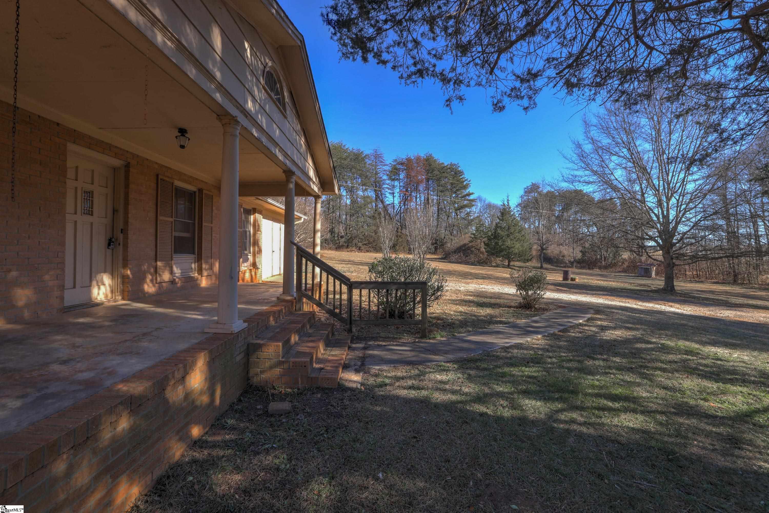 529 Miller Road Greenville, SC 29607 - Photo 8 of 23 Gallery Image 8