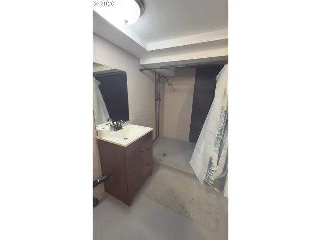 $455,000 | 627 West Marine Drive, Astoria, OR 97103