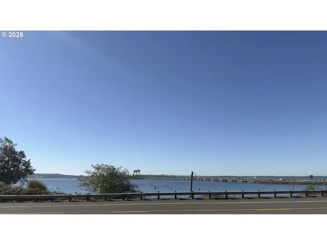 $455,000 | 627 West Marine Drive, Astoria, OR 97103