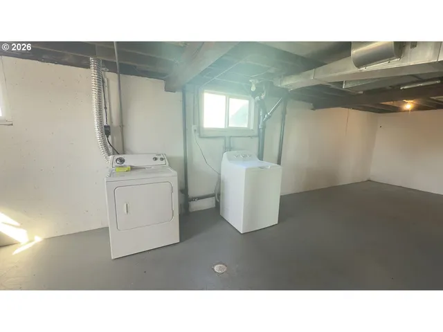 $455,000 | 627 West Marine Drive, Astoria, OR 97103