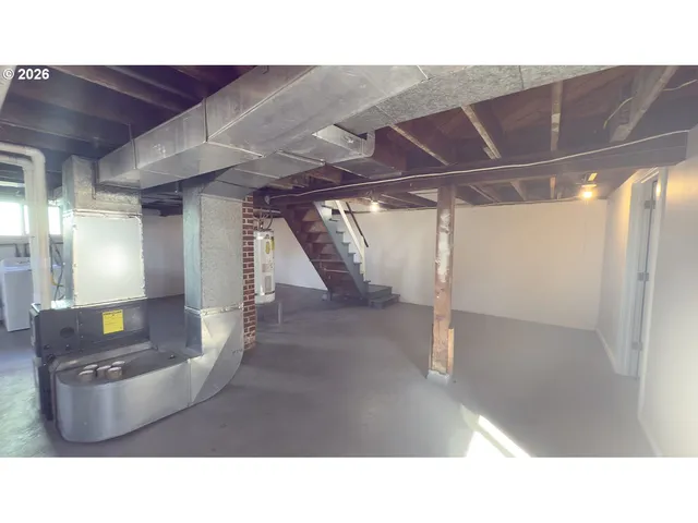 $455,000 | 627 West Marine Drive, Astoria, OR 97103