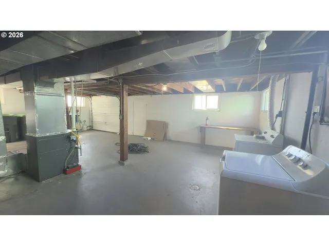 $455,000 | 627 West Marine Drive, Astoria, OR 97103