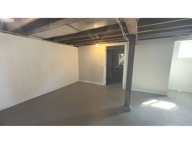 $455,000 | 627 West Marine Drive, Astoria, OR 97103