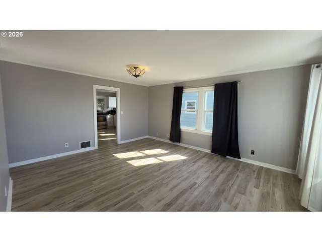 $455,000 | 627 West Marine Drive, Astoria, OR 97103