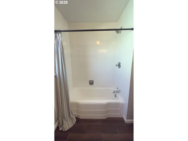 a black and white photo of a room