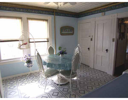 25 Lenox Street Springfield, MA 01108 - Photo 9 of 25