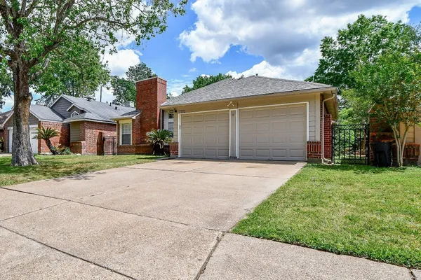 $1,700 | 7130 River Garden Drive, Houston, TX 77095