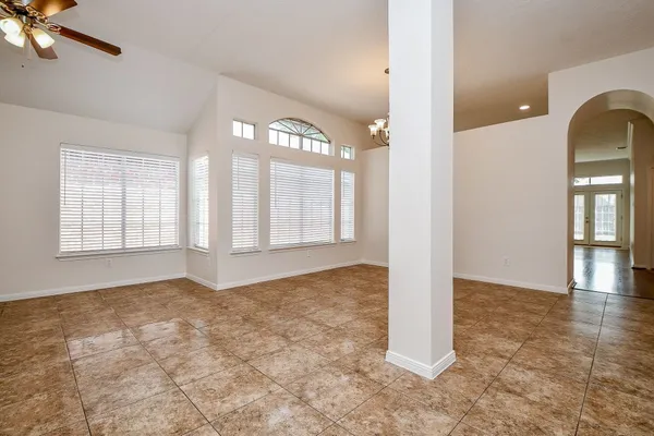 $1,700 | 7130 River Garden Drive, Houston, TX 77095