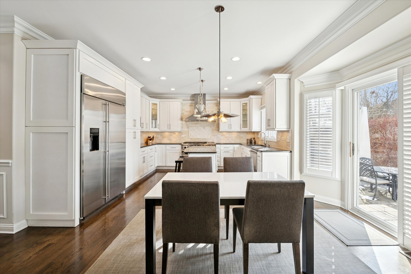 146 Walnut Street Elmhurst, IL 60126 - Photo 9 of 31