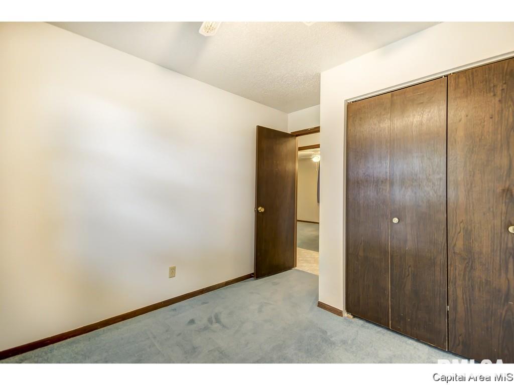 3029 Selkirk Road Springfield, IL 62702 - Photo 18 of 36