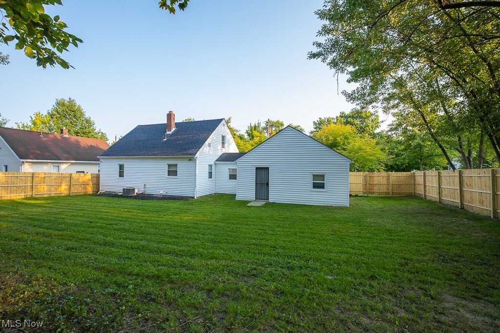 1123 Belleflower Road Akron, OH 44307 - Photo 6 of 29 Gallery Image 6